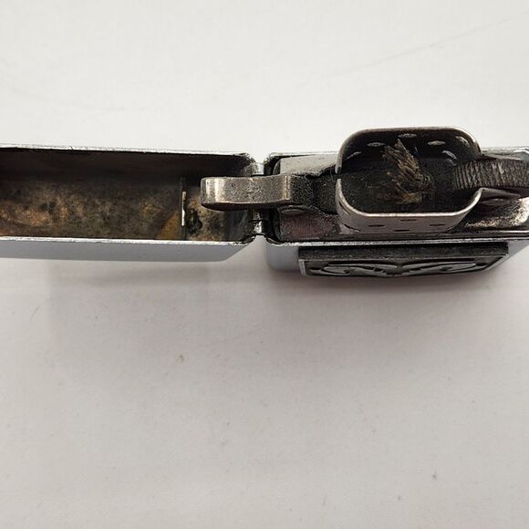 Zippo Dodge Ram Emblem Lighter 2002 Code A 02 Silver Tone Flip Tone Made in USA - Picture 9 of 16